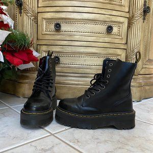 Dr. Martens -- Jadon